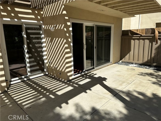 Image 22 of 27 For 516 Westchester