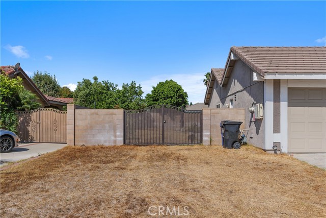 Detail Gallery Image 2 of 42 For 966 N Ironwood Ave, Rialto,  CA 92376 - 3 Beds | 2 Baths