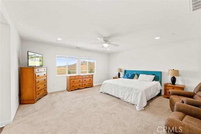 29550 Woodcreek Trail, Winchester CA: https://media.crmls.org/medias/20f76be3-6d19-40ef-a36f-ee2fab1a87e7.jpg