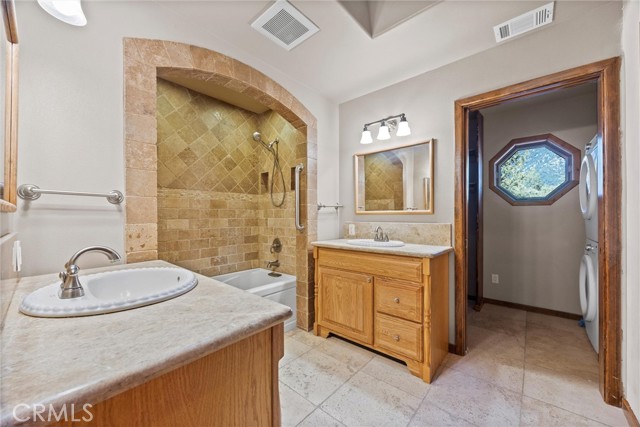 Detail Gallery Image 14 of 54 For 2332 Alpen Ct, –,  CA 93222 - 3 Beds | 4 Baths