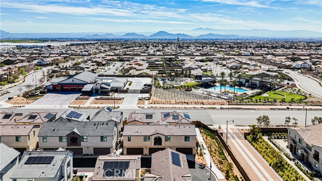 Detail Gallery Image 28 of 45 For 16651 Snowdrop #1,  Fontana,  CA 92336 - 3 Beds | 2 Baths