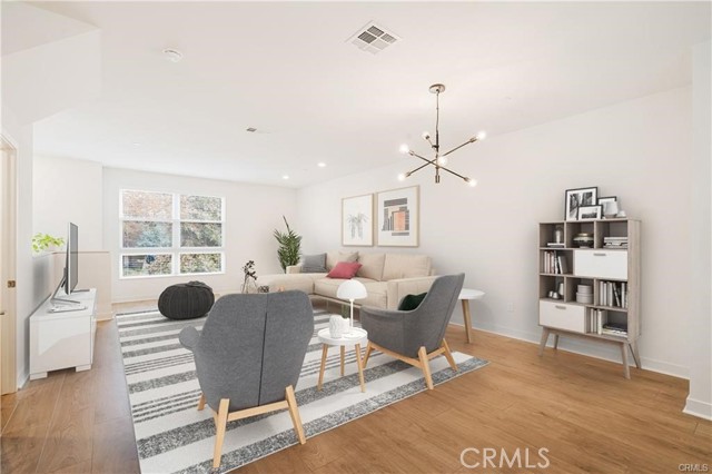 2700 E Chaucer Unit: 14