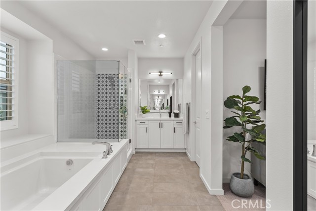 40 Jarano Street, Rancho Mission Viejo CA: https://media.crmls.org/medias/20fa6f1b-c62a-423b-aba8-7a13e65593d0.jpg