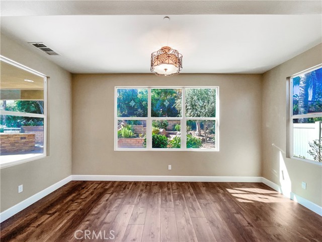 Detail Gallery Image 12 of 25 For 25329 Wild View Rd, Menifee,  CA 92584 - 5 Beds | 3 Baths
