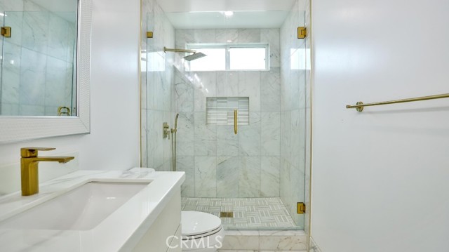 9201 Wintergreen Circle, Fountain Valley CA: https://media.crmls.org/medias/20fbe890-d30e-4438-88da-6ab00c0fba12.jpg