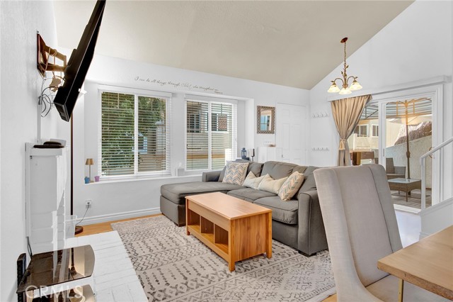 Detail Gallery Image 8 of 33 For 2740 Gramercy #12,  Torrance,  CA 90501 - 3 Beds | 2 Baths