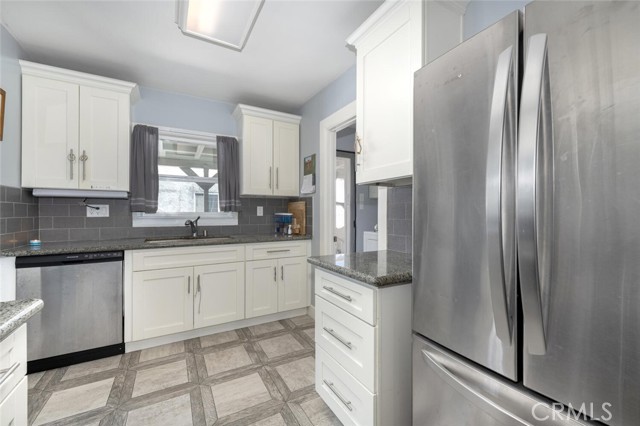 Detail Gallery Image 15 of 37 For 25640 President Ave, Harbor City,  CA 90710 - 3 Beds | 2 Baths