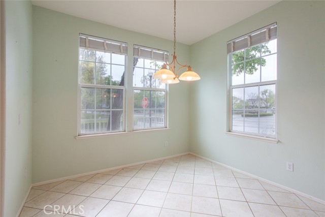 Detail Gallery Image 8 of 21 For 27009 Channel Ln #2,  Valencia,  CA 91355 - 2 Beds | 2 Baths