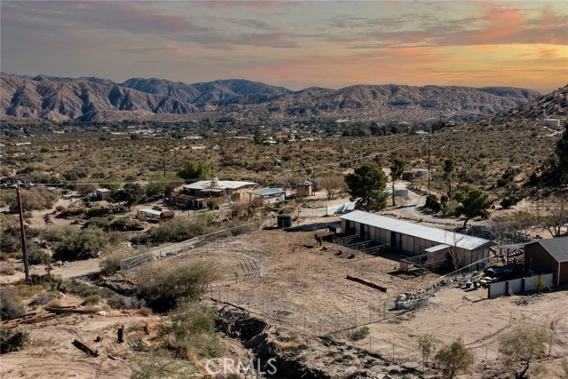 Detail Gallery Image 10 of 51 For 48890 Palo Verde Rd, Morongo Valley,  CA 92256 - 6 Beds | 5 Baths