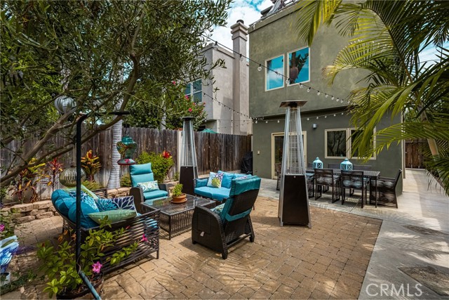 271 Prospect Avenue, Long Beach CA: https://media.crmls.org/medias/20fdbb23-8c47-4dd4-a188-353d19e11258.jpg