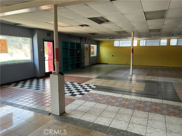 MLS #WS25176873 image #9