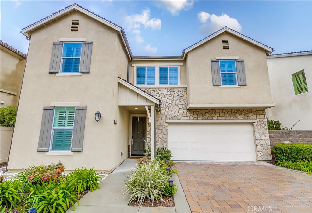 1261 Viejo Hills Dr, Lake Forest, CA 92610