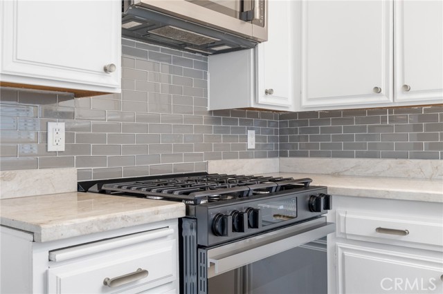Detail Gallery Image 19 of 46 For 5100 Riverton Ave #14,  North Hollywood,  CA 91601 - 3 Beds | 2/1 Baths