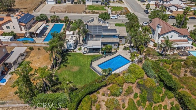3035 Ohio Avenue, San Bernardino CA: https://media.crmls.org/medias/21010593-3681-4173-9d24-07d76dfe2f55.jpg