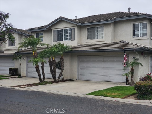 517 Orilla Walk, Oxnard CA: https://media.crmls.org/medias/21015043-ff5b-4504-abda-04aba3321b09.jpg