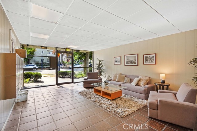 Detail Gallery Image 9 of 44 For 2131 E 1st St #307,  Long Beach,  CA 90803 - 2 Beds | 2 Baths
