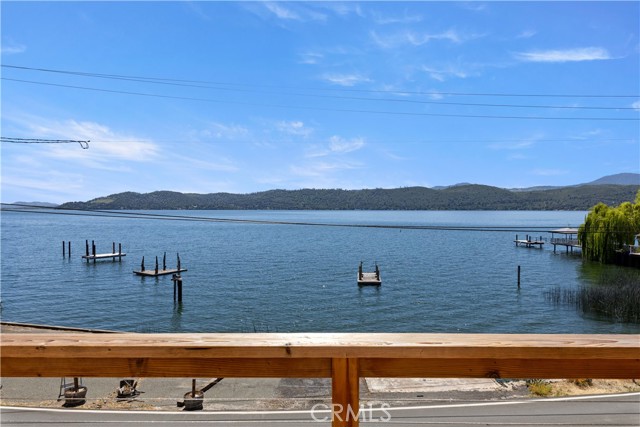 Detail Gallery Image 12 of 59 For 12172 Lakeshore Dr, Clearlake,  CA 95422 - 2 Beds | 2 Baths