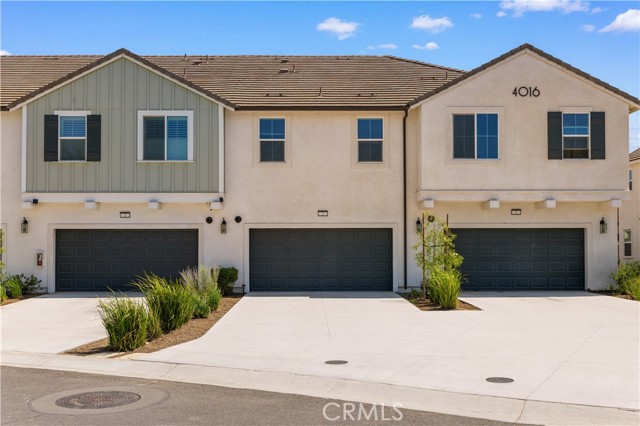 4016 E Peony Paseo, Ontario CA: https://media.crmls.org/medias/2102ee27-22b6-4cbf-9f3d-930085095e60.jpg