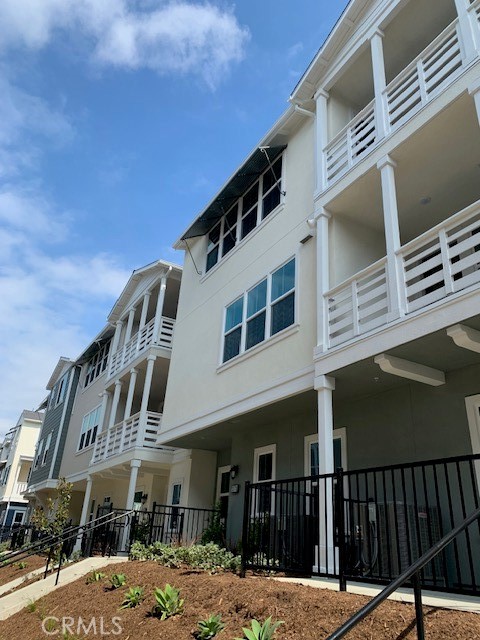 1369 Wingfoot, Carson CA: https://media.crmls.org/medias/21035219-79f1-43c9-9ed8-234a89fe114c.jpg