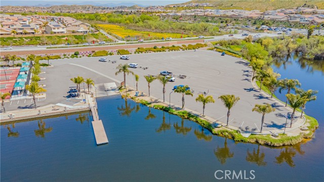 23825 N Canyon Lake Drive, Canyon Lake CA: https://media.crmls.org/medias/21039456-ee88-40af-b072-e9585768fb59.jpg