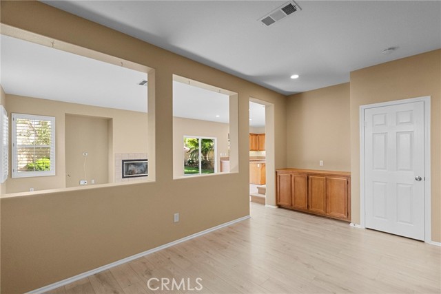 Detail Gallery Image 18 of 36 For 19316 Sidani Ln, Saugus,  CA 91350 - 3 Beds | 3 Baths