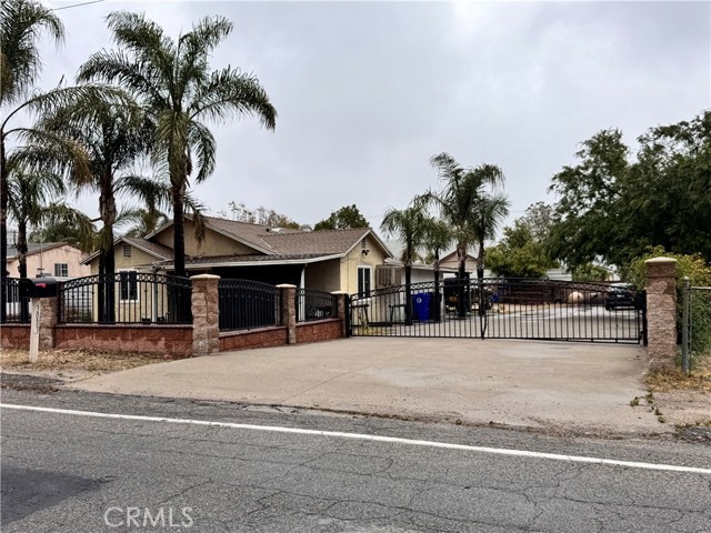 Detail Gallery Image 2 of 2 For 3083 N Macy St, San Bernardino,  CA 92407 - 2 Beds | 1 Baths