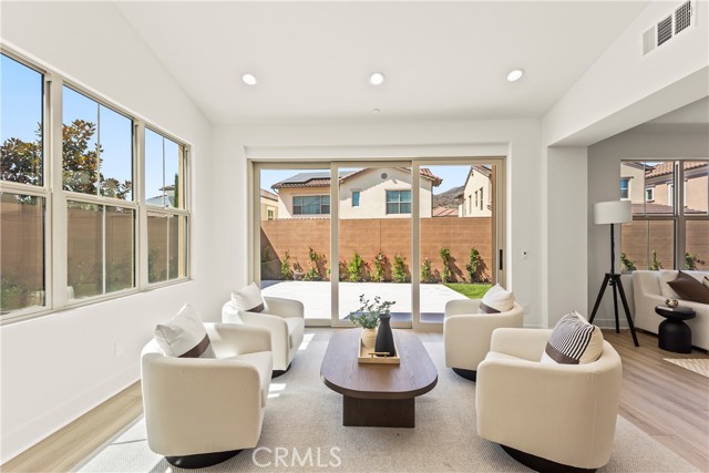 Detail Gallery Image 20 of 51 For 173 Somera, Irvine,  CA 92602 - 4 Beds | 3/1 Baths