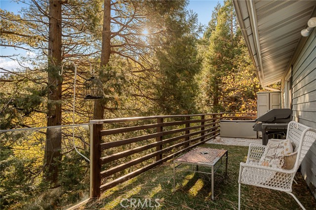 Detail Gallery Image 23 of 46 For 999 Mercury Way, Crestline,  CA 92325 - 4 Beds | 3/1 Baths