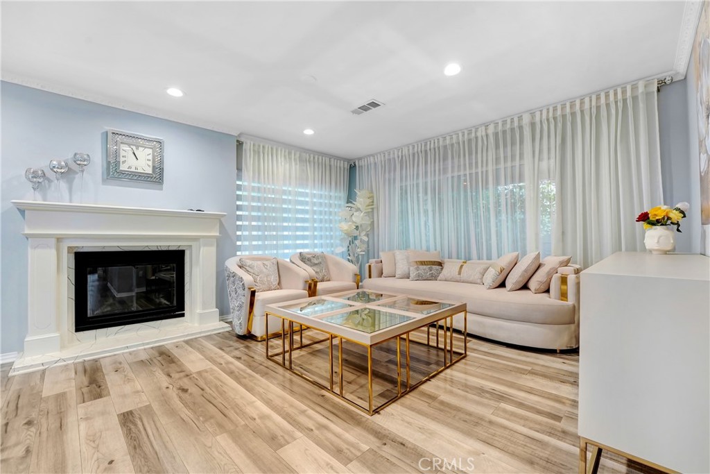 518 Hawthorne StreetGlendale img 5