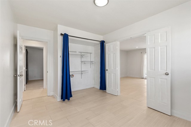 Detail Gallery Image 10 of 21 For 18032 Hartlund Ln, Huntington Beach,  CA 92646 - 4 Beds | 2 Baths