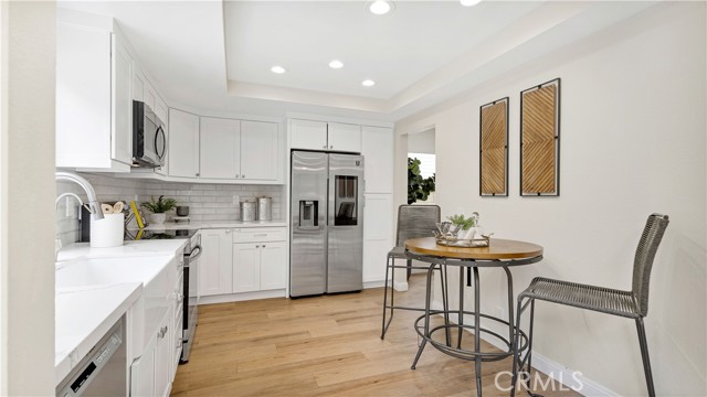 15061 Glass Circle, Irvine CA: https://media.crmls.org/medias/2107687a-0d62-496a-a726-1bd9c4897faf.jpg