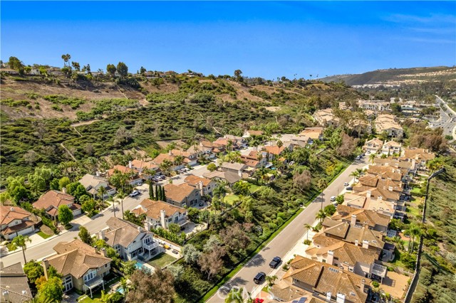 Detail Gallery Image 19 of 33 For 24255 Rue De Gauguin, Laguna Niguel,  CA 92677 - 4 Beds | 3 Baths