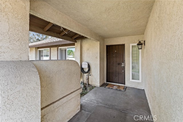 Detail Gallery Image 3 of 34 For 765 N Dallas Ave, San Bernardino,  CA 92410 - 3 Beds | 2 Baths