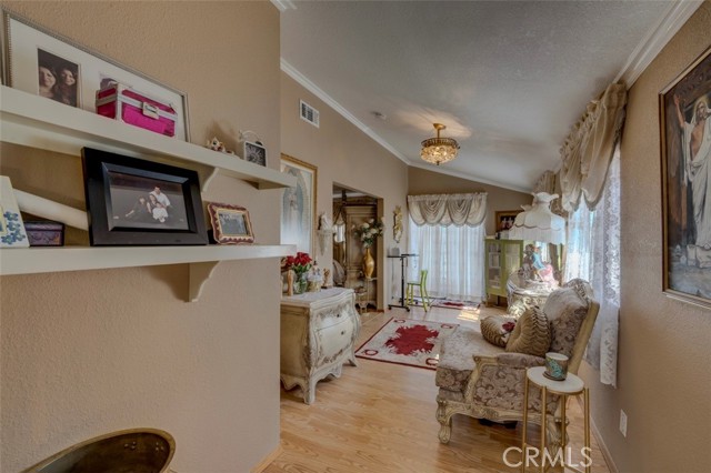 Detail Gallery Image 15 of 28 For 730 E Sunset Ave, Santa Maria,  CA 93454 - 4 Beds | 2/1 Baths