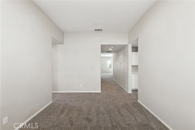 11144 Arizona Avenue, Riverside CA: https://media.crmls.org/medias/21095de4-c4df-4ef9-8f14-811a282f8557.jpg