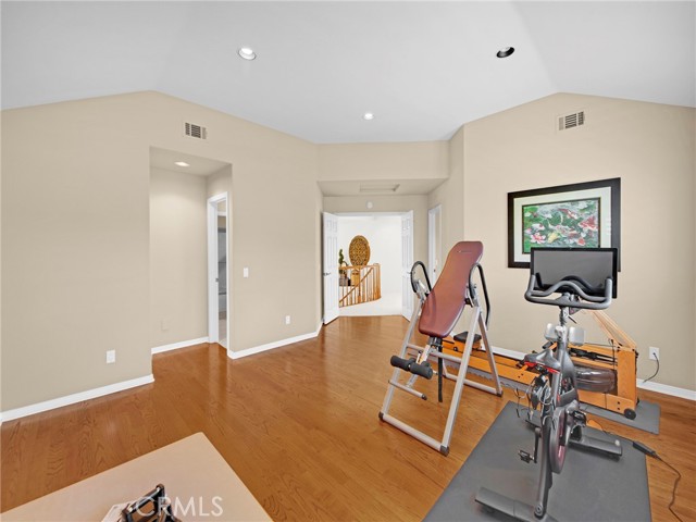 125 Heath Meadow Place, Simi Valley CA: https://media.crmls.org/medias/2109a2e4-7158-4263-8429-5441a69b9f9a.jpg