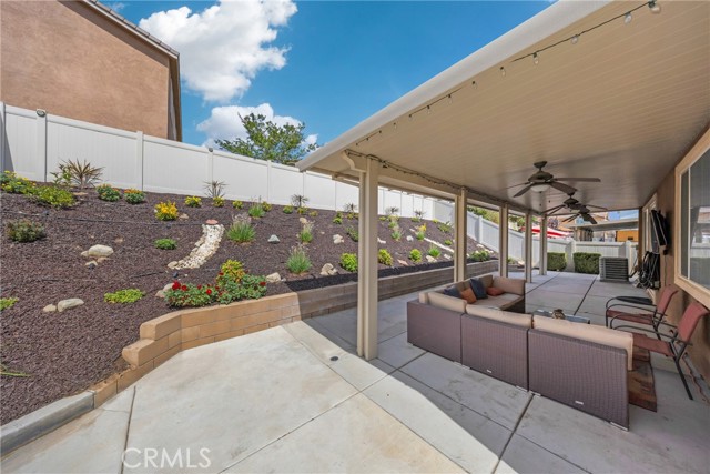 Detail Gallery Image 42 of 44 For 17984 Valerian Way, San Bernardino,  CA 92407 - 4 Beds | 3 Baths