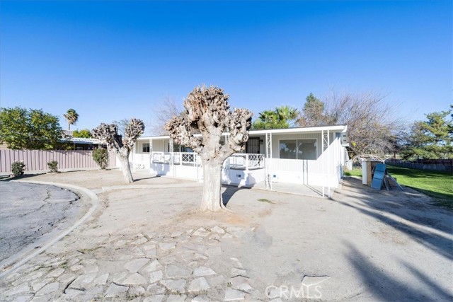 Detail Gallery Image 5 of 39 For 1400 E Menlo #49,  Hemet,  CA 92544 - 4 Beds | 2 Baths