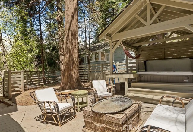 855 Lake Drive, Lake Arrowhead CA: https://media.crmls.org/medias/210add38-5efd-4d3a-a079-314feb292fa5.jpg