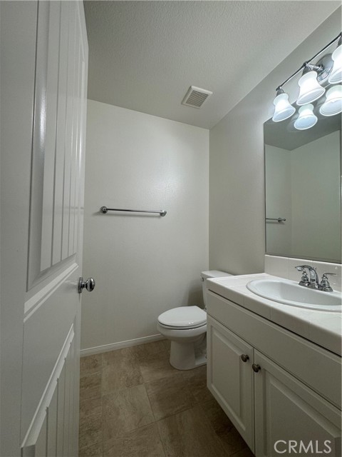 Detail Gallery Image 12 of 32 For 12 Somerset Ct, Laguna Niguel,  CA 92677 - 4 Beds | 3/1 Baths