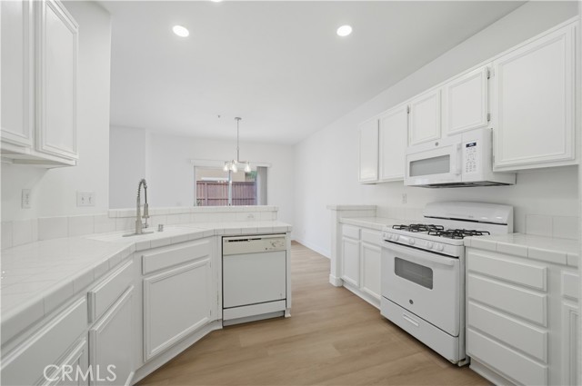 Detail Gallery Image 9 of 43 For 39668 Princeton #B,  Murrieta,  CA 92563 - 3 Beds | 3 Baths