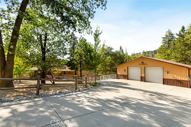 Detail Gallery Image 52 of 65 For 18 Fredalba Rd, Running Springs,  CA 92382 - 3 Beds | 2/1 Baths