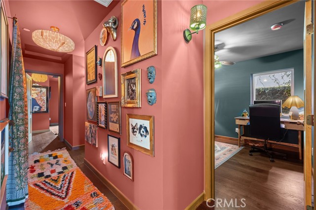 Detail Gallery Image 13 of 45 For 437 N Parish Pl., Burbank,  CA 91506 - 3 Beds | 2 Baths