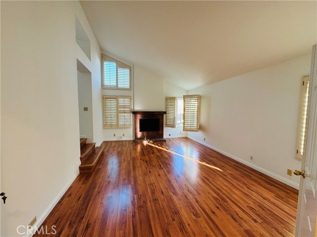 Detail Gallery Image 14 of 29 For 12 Lexington, Irvine,  CA 92620 - 4 Beds | 2/1 Baths