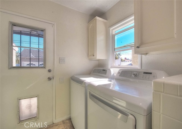 Detail Gallery Image 5 of 36 For 4746 Obispo Ave, Lakewood,  CA 90712 - 4 Beds | 2 Baths