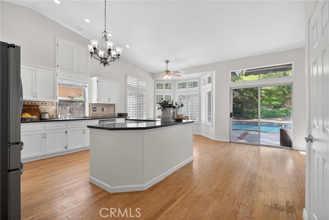 Detail Gallery Image 7 of 22 For 25837 Anderson Ln, Stevenson Ranch,  CA 91381 - 4 Beds | 2 Baths