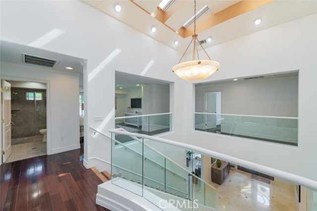 801 S Michillinda Avenue, Pasadena CA: https://media.crmls.org/medias/210d8be5-c109-45d1-9b03-3610178cf778.jpg