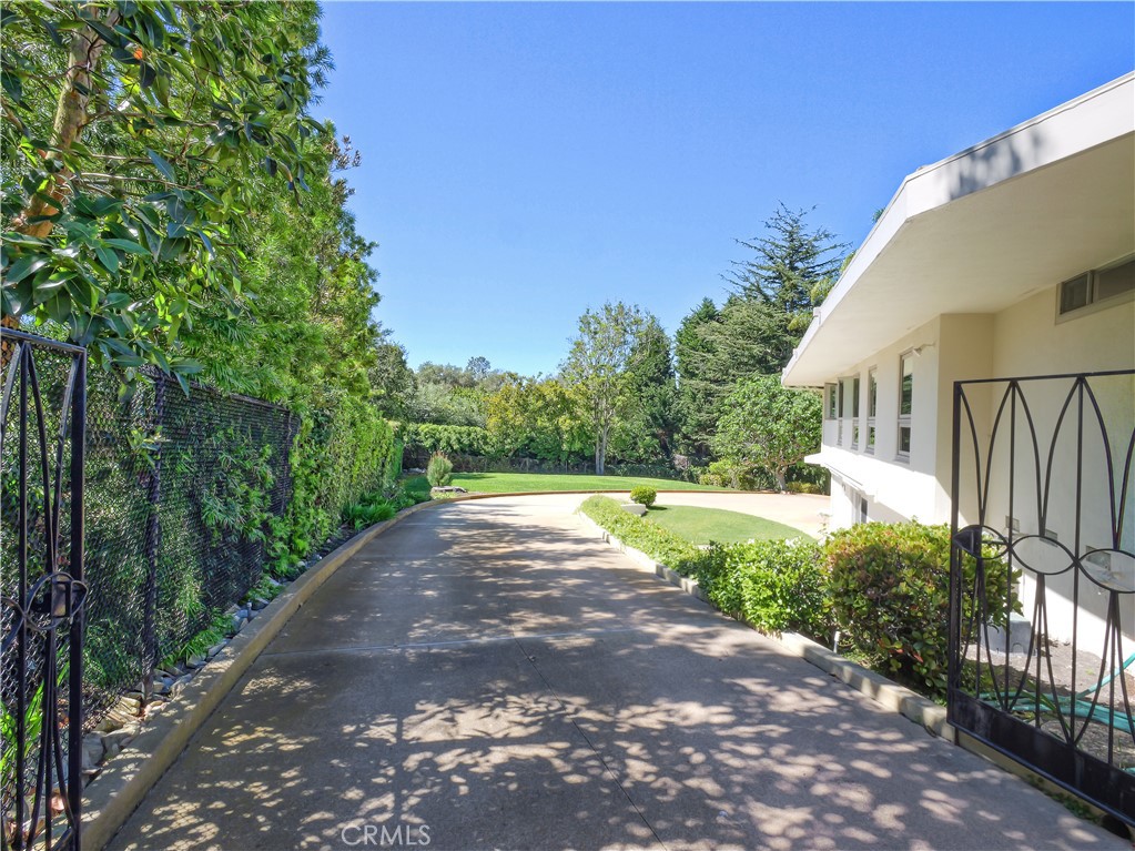 Picture of Palos Verdes Estates, CA 90274