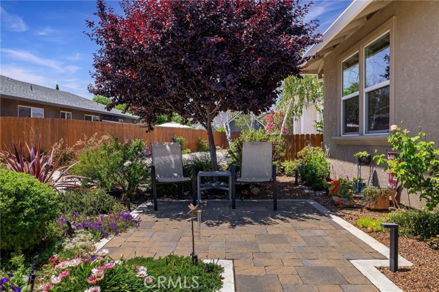 10 Harmony Park Circle, Chico CA: https://media.crmls.org/medias/210e009b-fed3-4ac6-8ef4-3241b22e2f5c.jpg