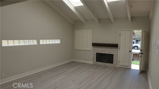 Detail Gallery Image 3 of 50 For 322 12th St, Huntington Beach,  CA 92648 - 3 Beds | 2/1 Baths
